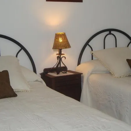 Hostal Alba Taruta Guadalupe  Chambre photo